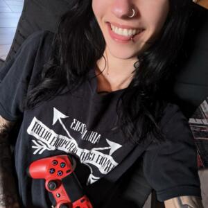 Skinny_bitch's media