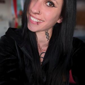 Skinny_bitch's media