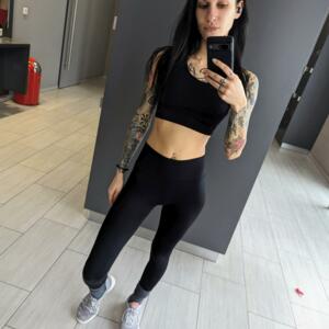 Skinny_bitch's media
