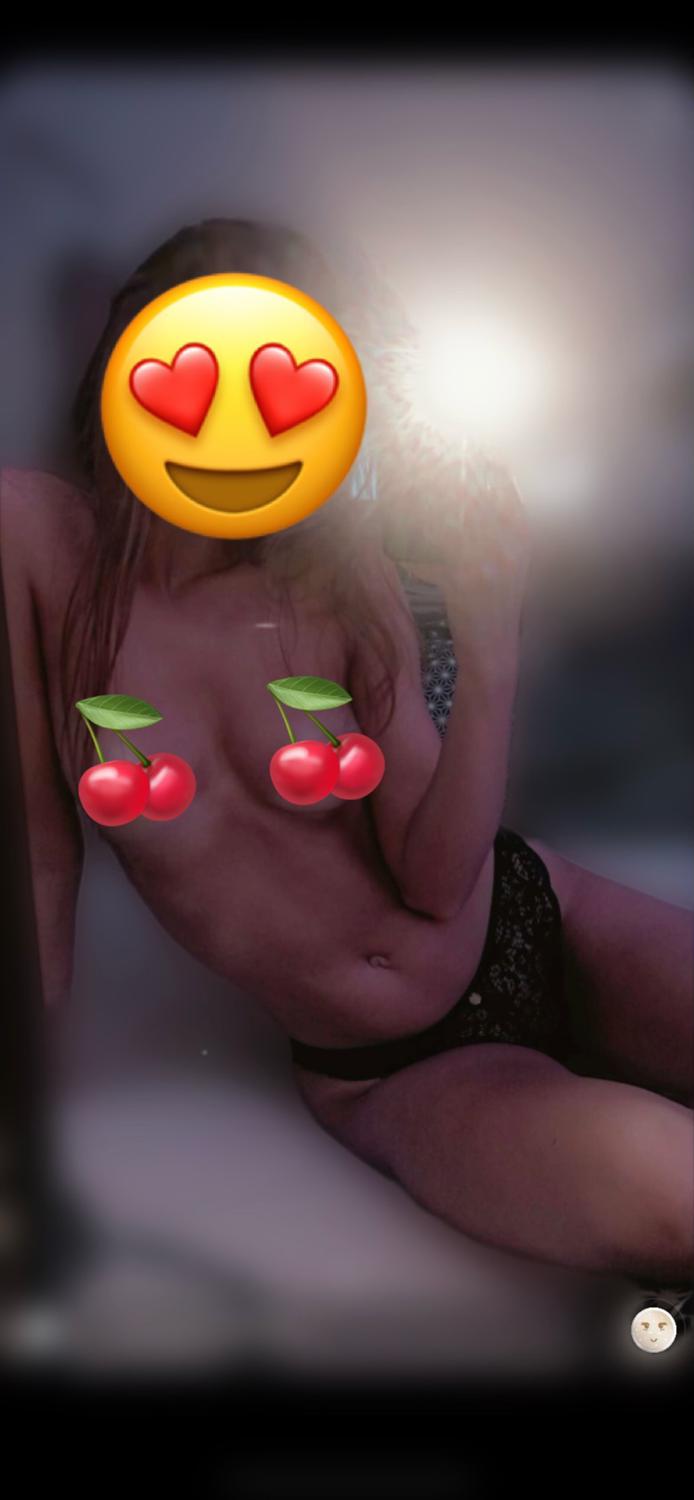 Skinnygiirl's media