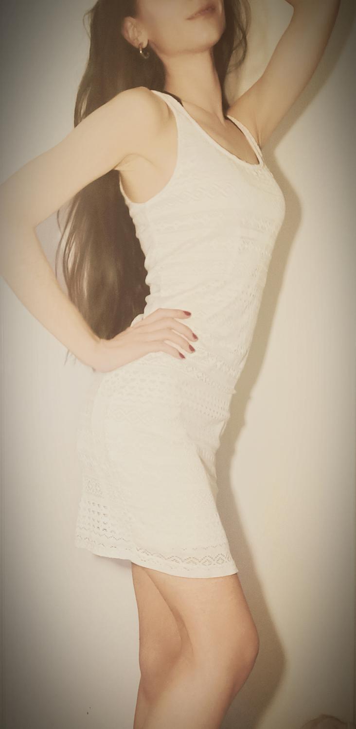 Skinnysexygirl's media