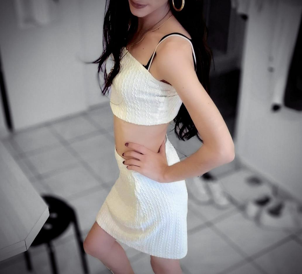 Skinnysexygirl's media