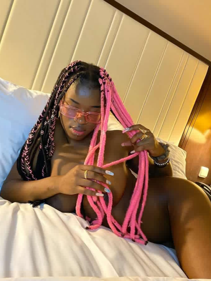 Skiny_babz's media