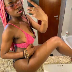 Skiny_babz's media