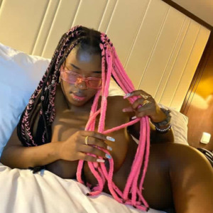 Skiny_babz's media
