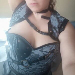 Slutydarling's media