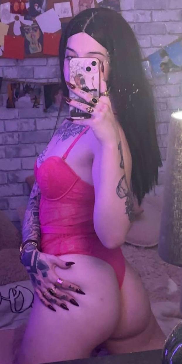 Slutypinky's media