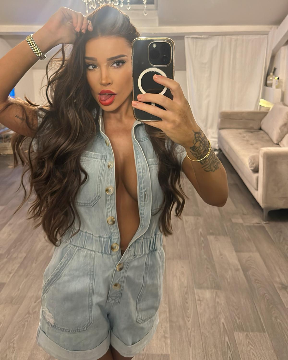 Sobella_cam's media