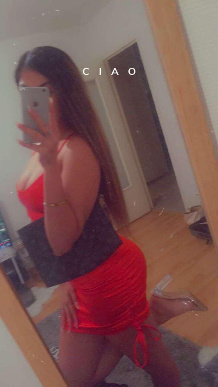 Sofia_dominaa's media