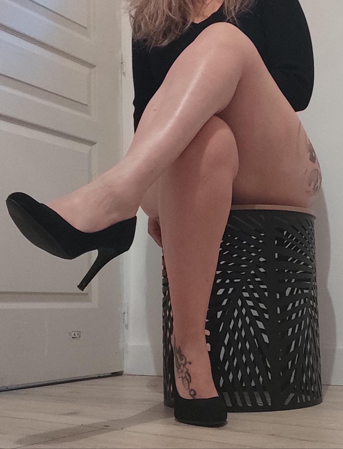 Sophie_Horny's media