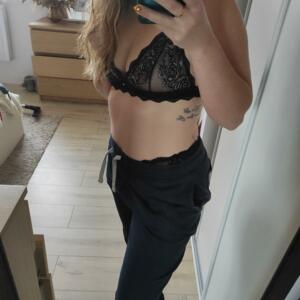 Sophie_Horny's media