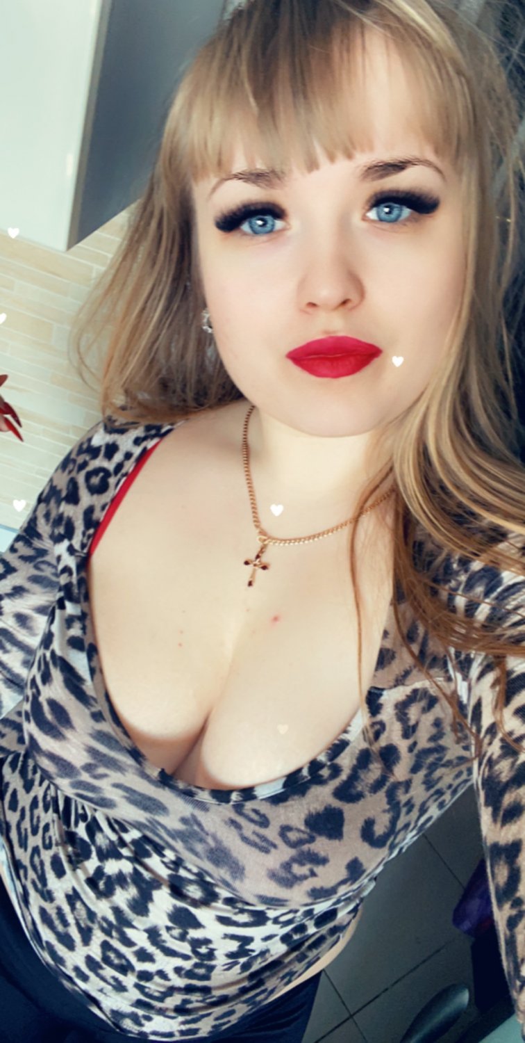 Squirt_blondy's media