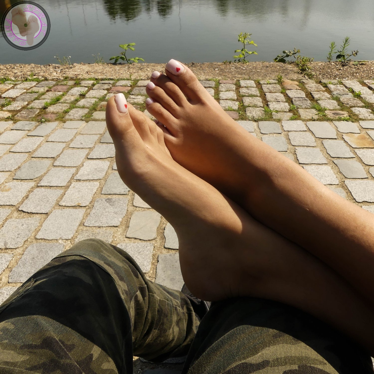 Stratfrenchfeet's media