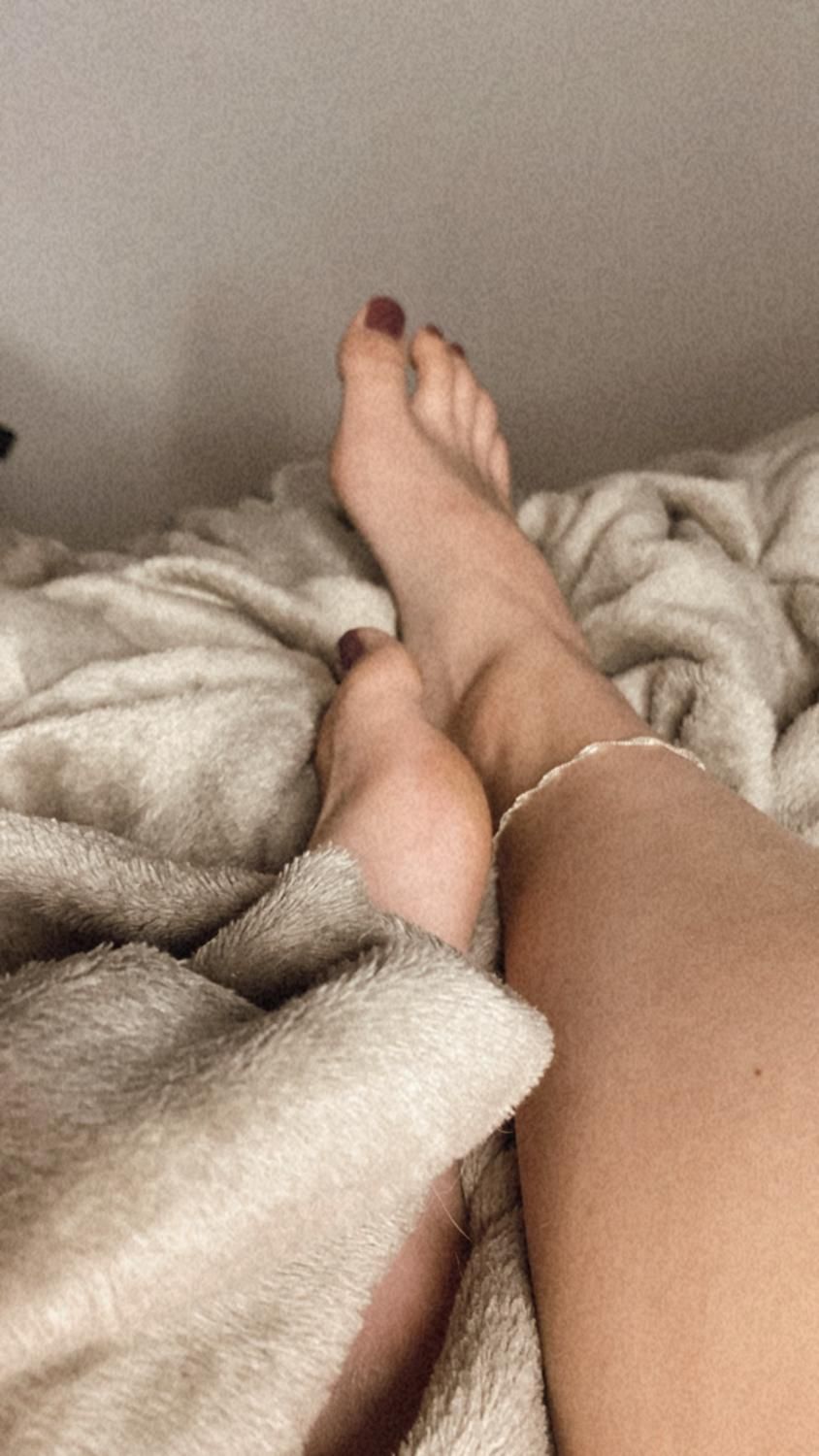 Sunshine_feet_'s media