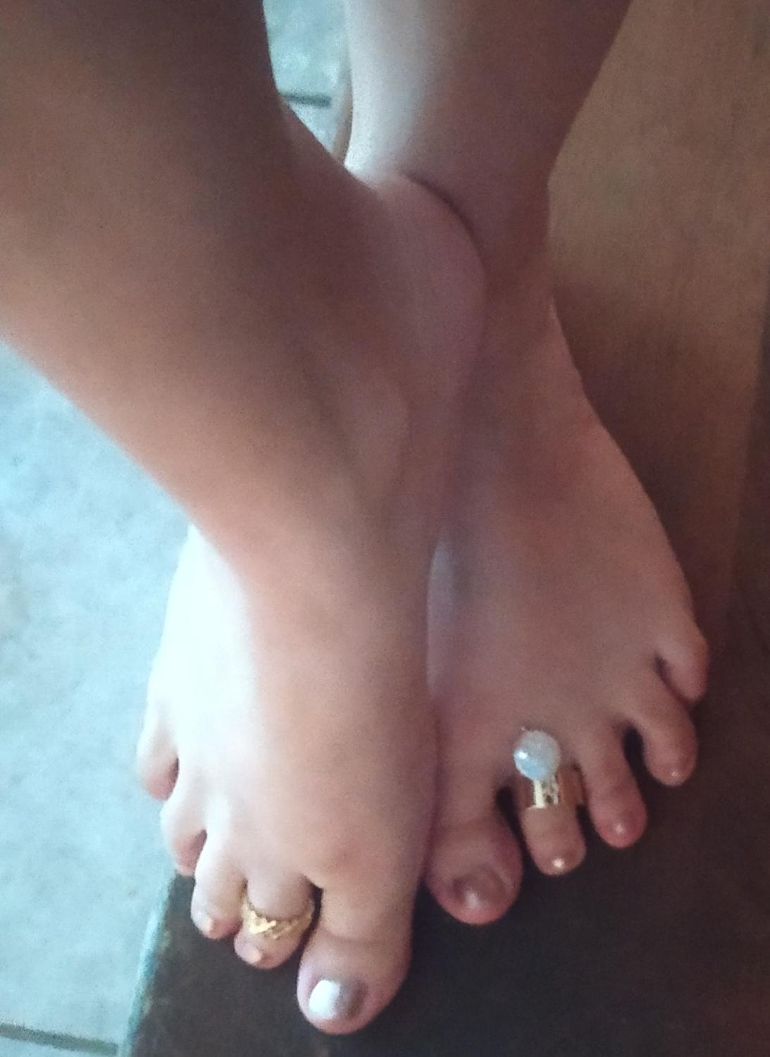 Sweet-feet231319's media