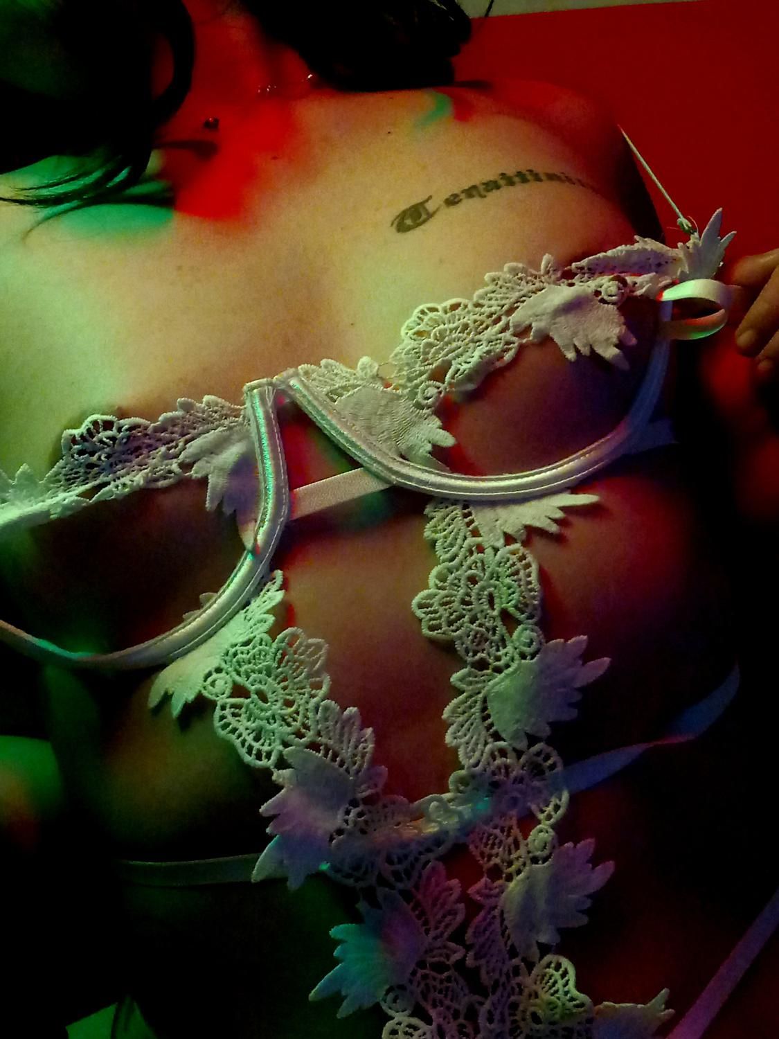 Tahitian_pleasure987's media