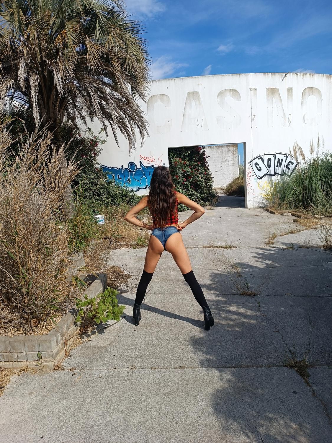 Tara_cherry's media