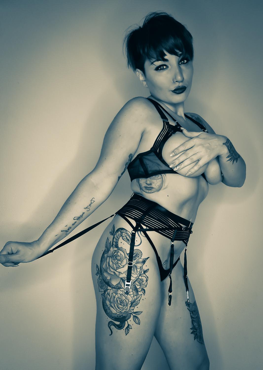 Tessabody's media