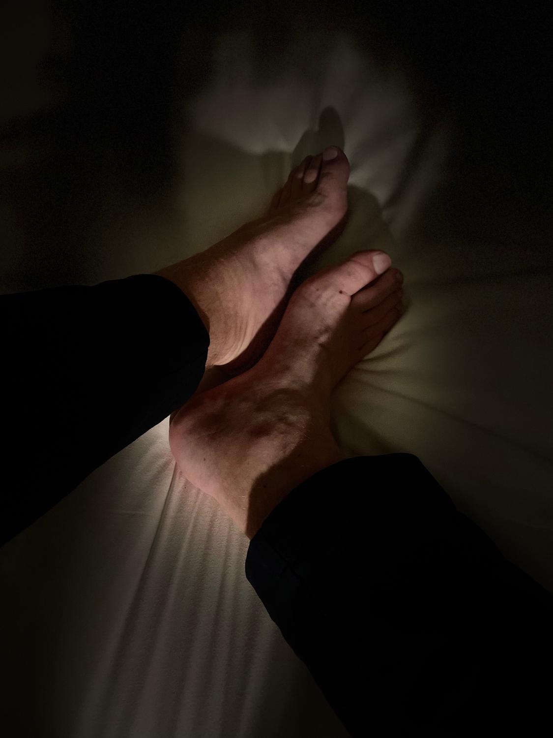 The_feet_of_a_frenchman's media