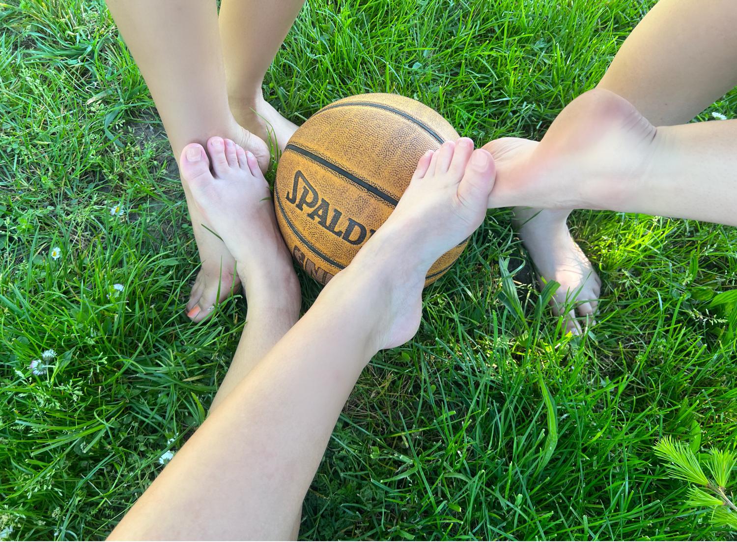 Theesome_feet's media