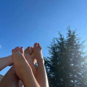 Theesome_feet's media