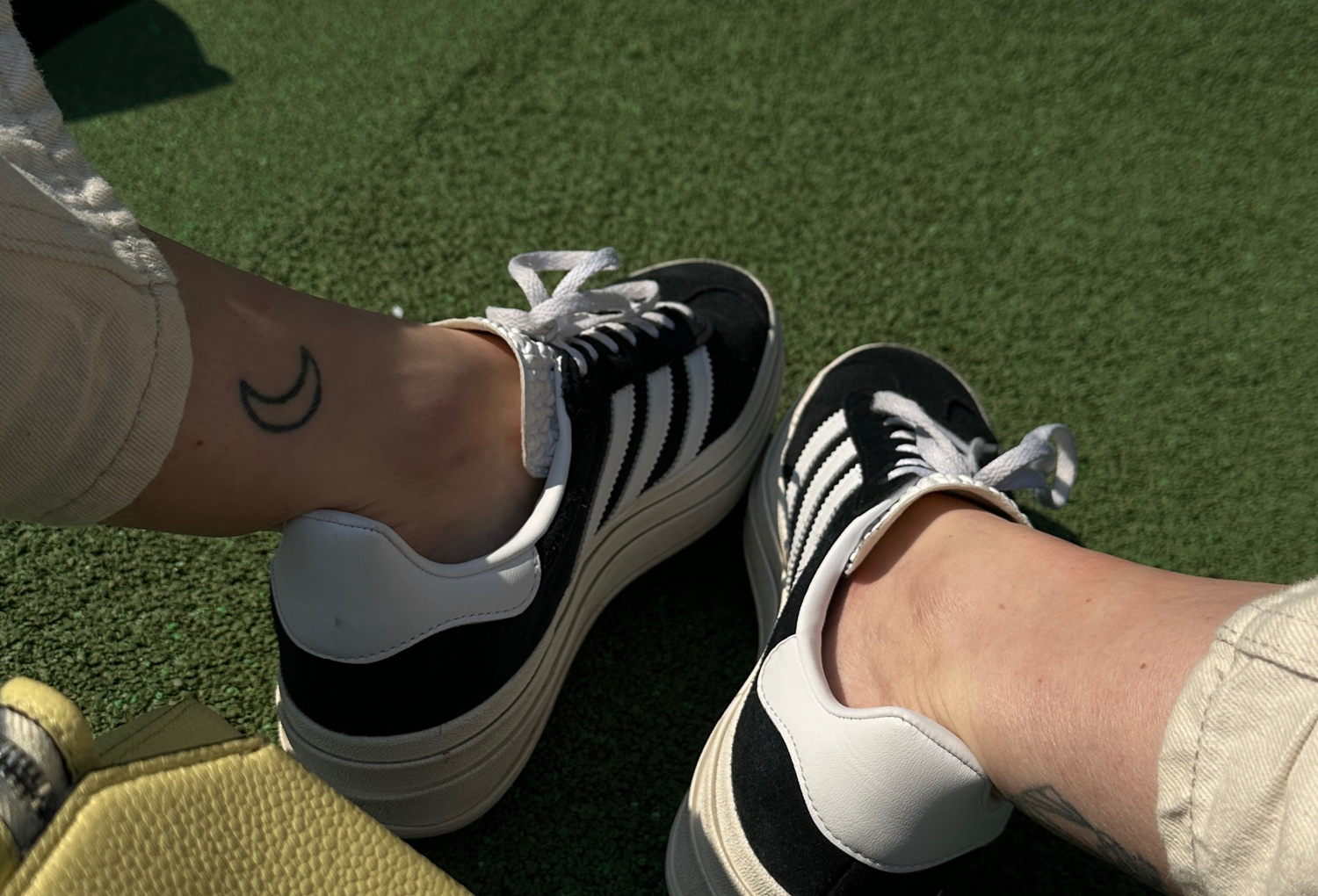 Thefrenchsensualfeet's media