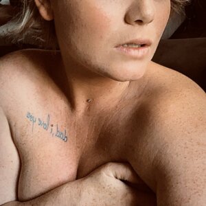 Thefrenchwoman's media