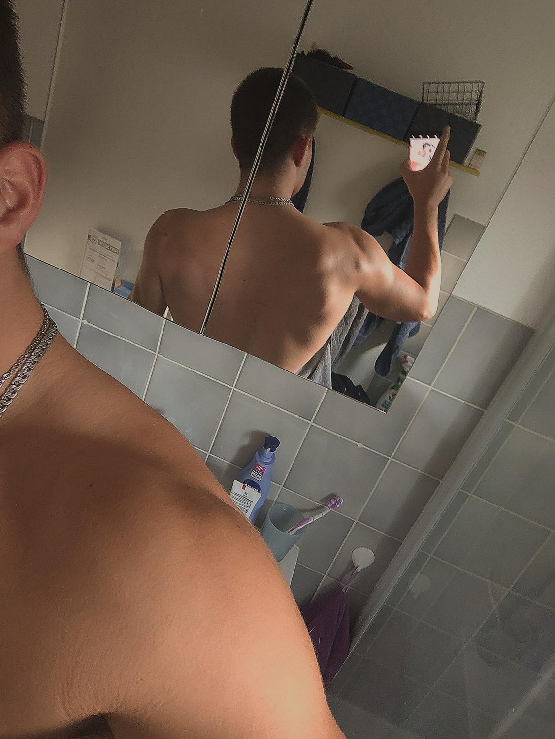 Theo__'s media