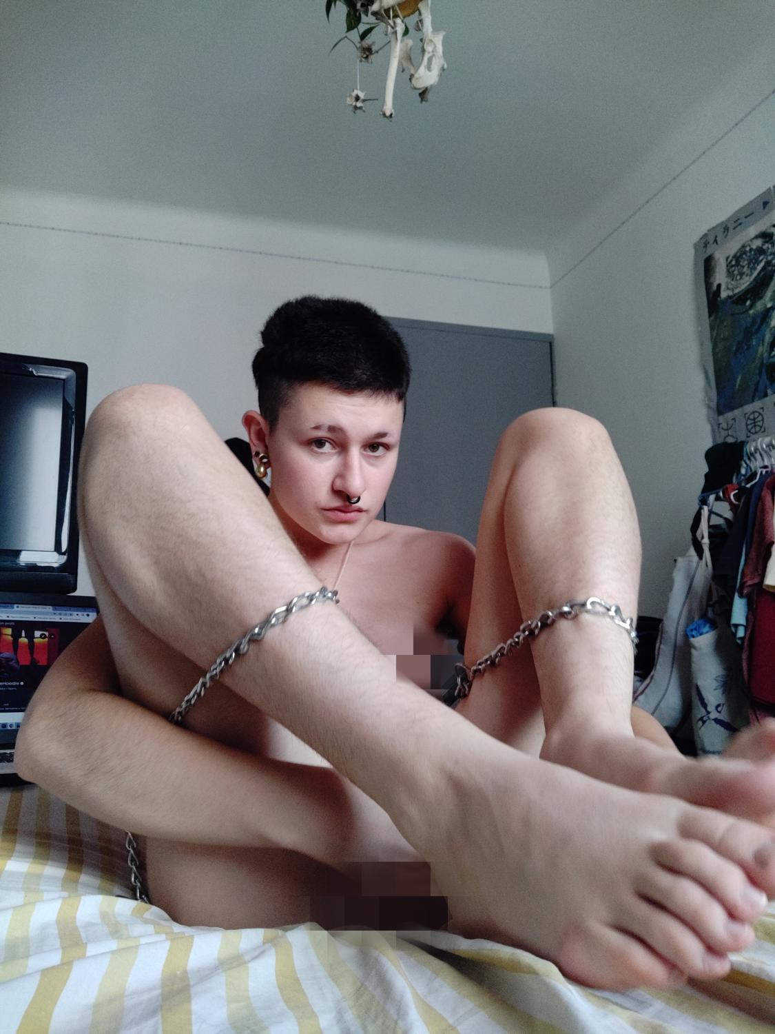 Tied_up_puppy's media