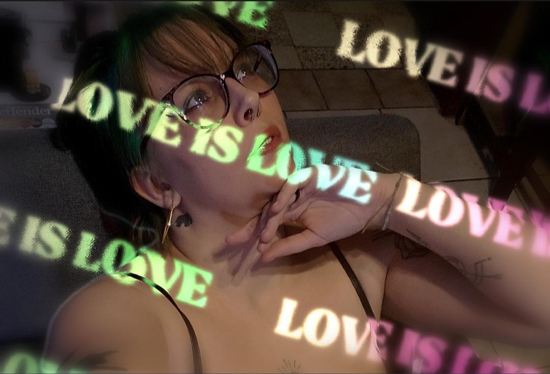Titaniasexy's media