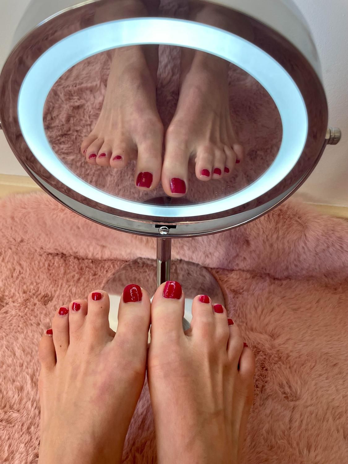 Twin_toes's media