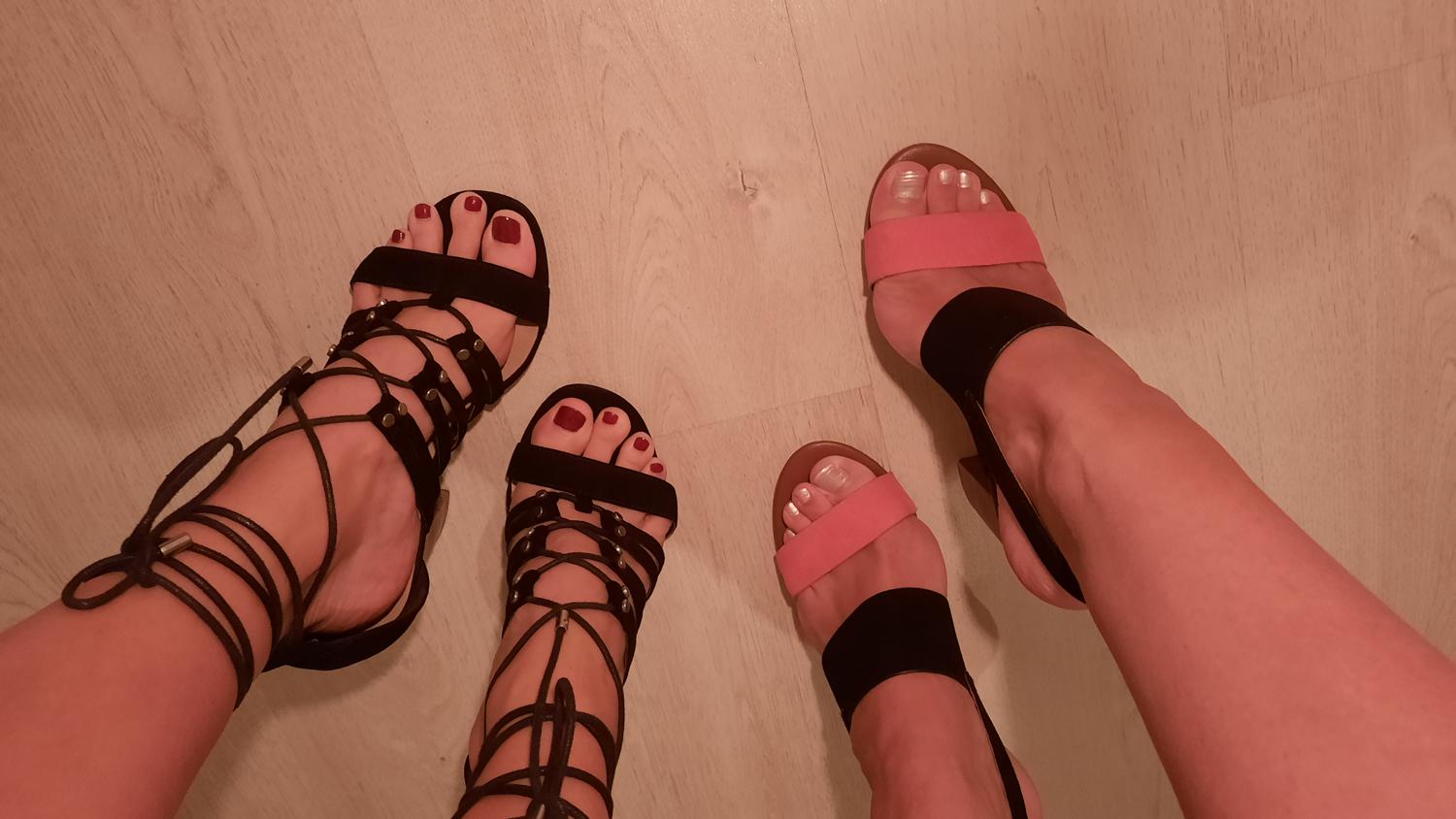 Twins-feet's media
