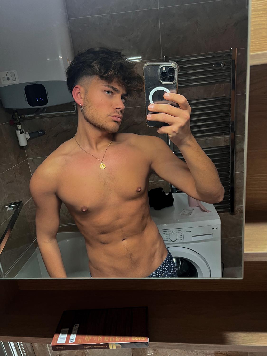 Tylerfora's media