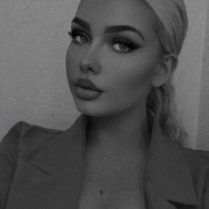 Uneblonde1323's media