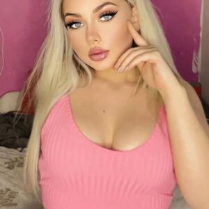 Uneblonde1323's media