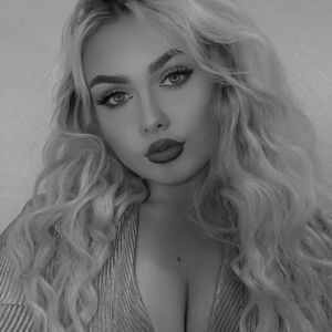 Uneblonde1323's media