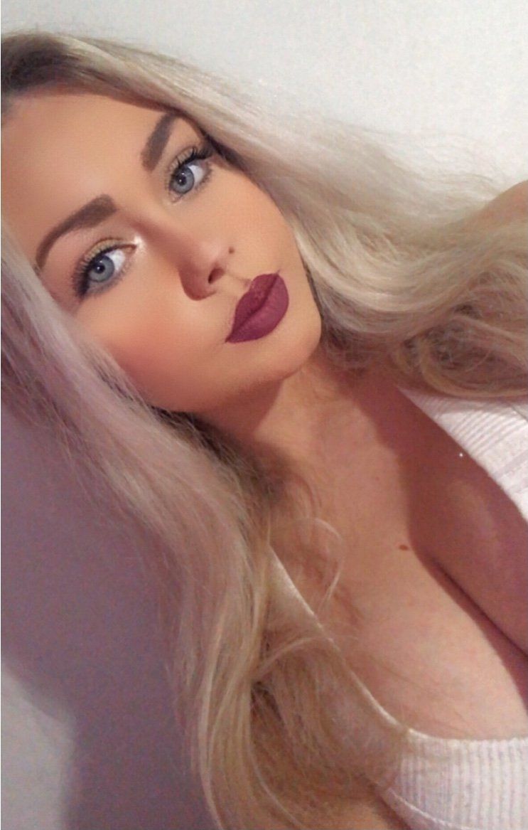 Uneblonde1323's media