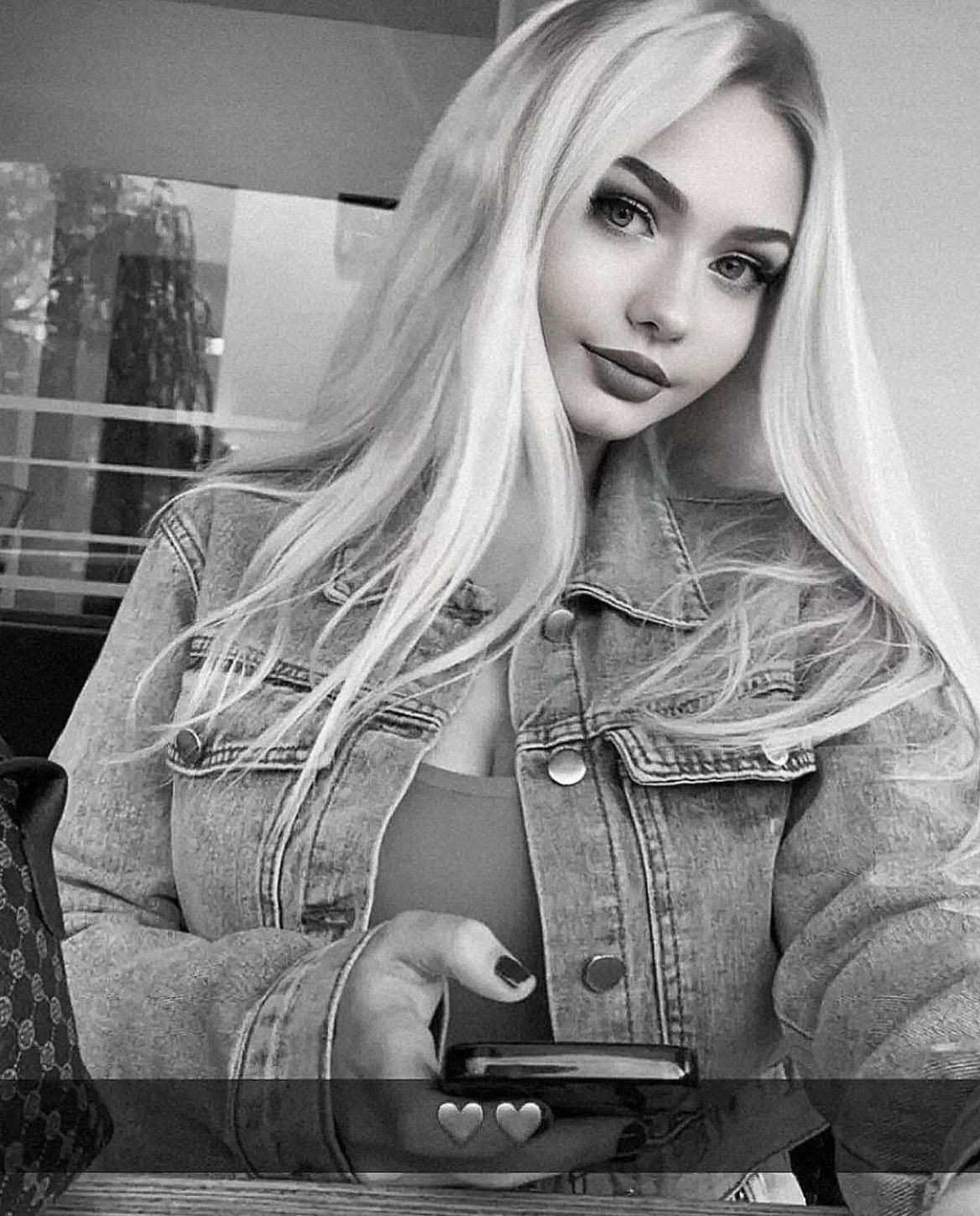 Uneblonde1323's media