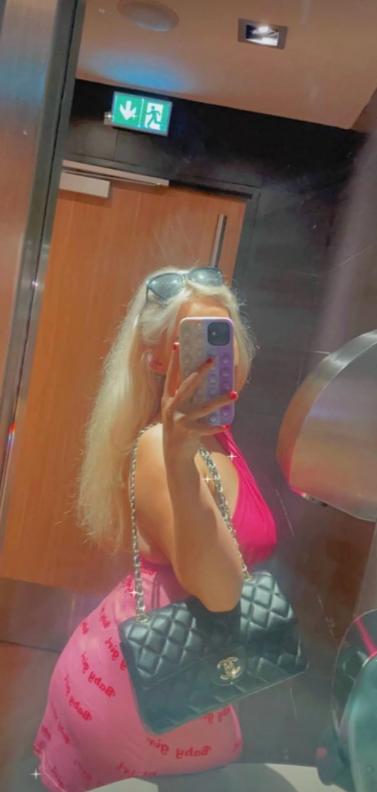 Uneblonde1323's media