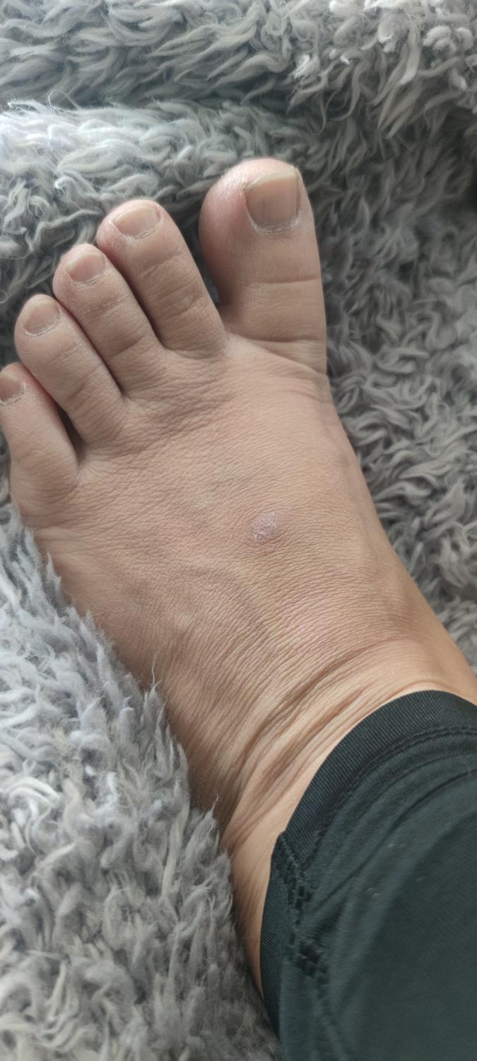 Utopazianfeet's media