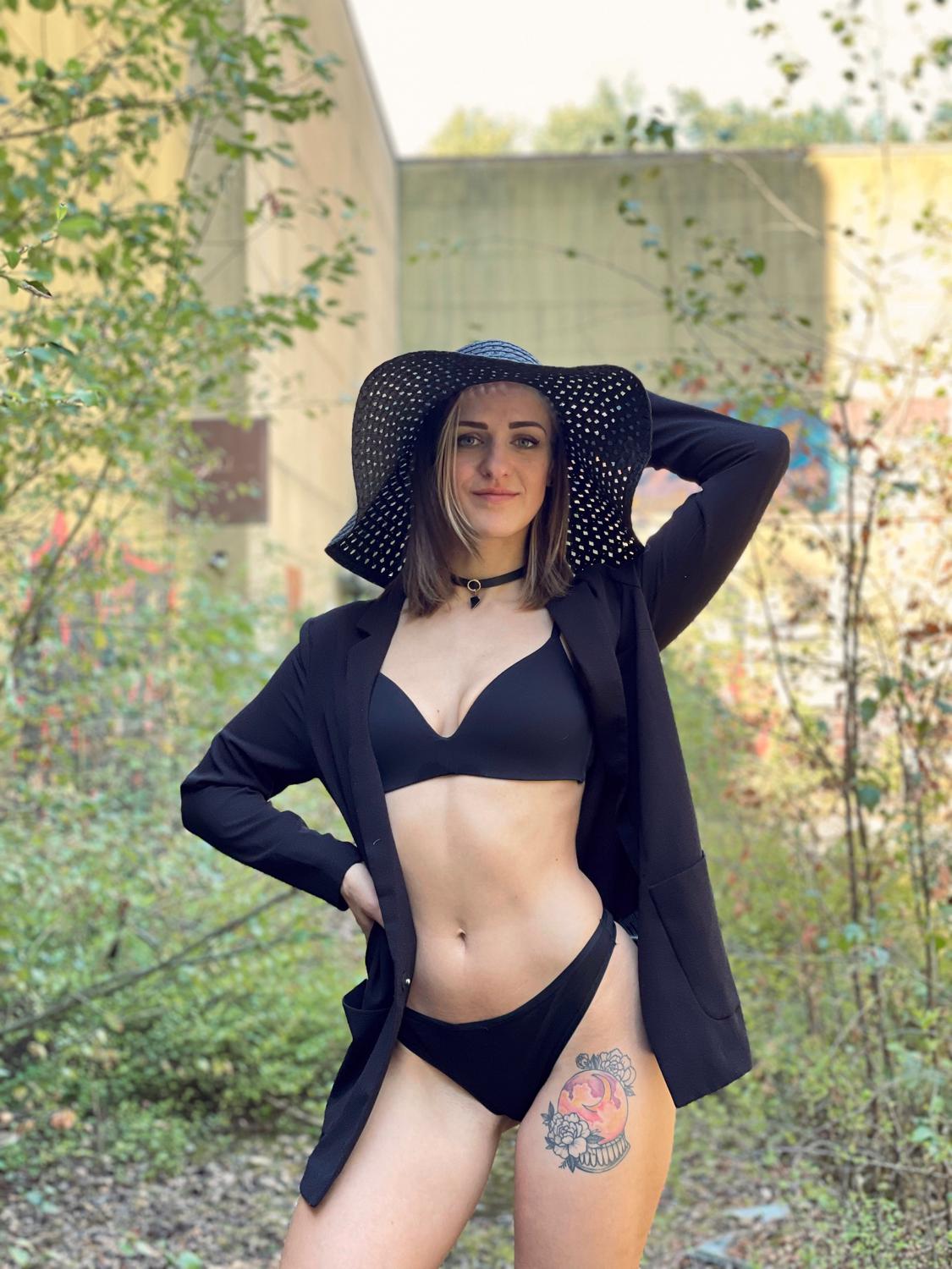 Valeriessecret's media