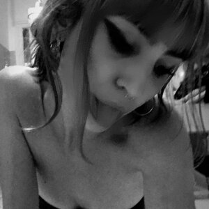 Vampyriaa's media