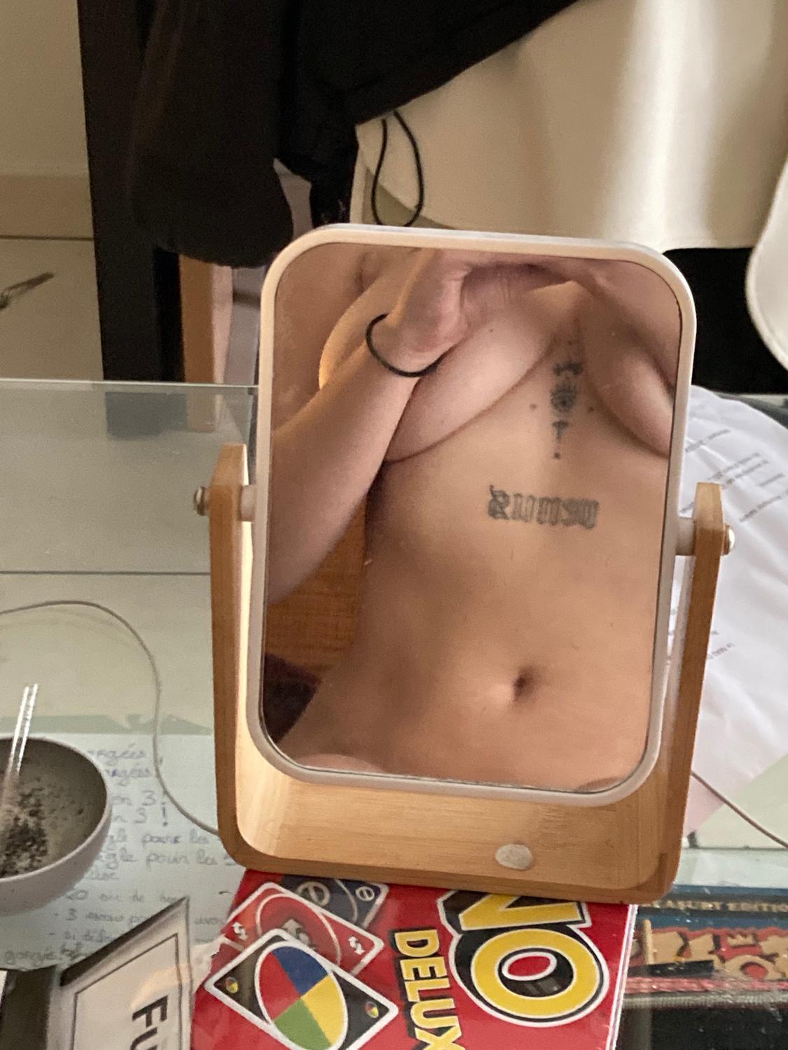Venusrey's media