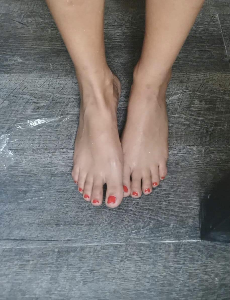 Vicpimpmyfeet's media