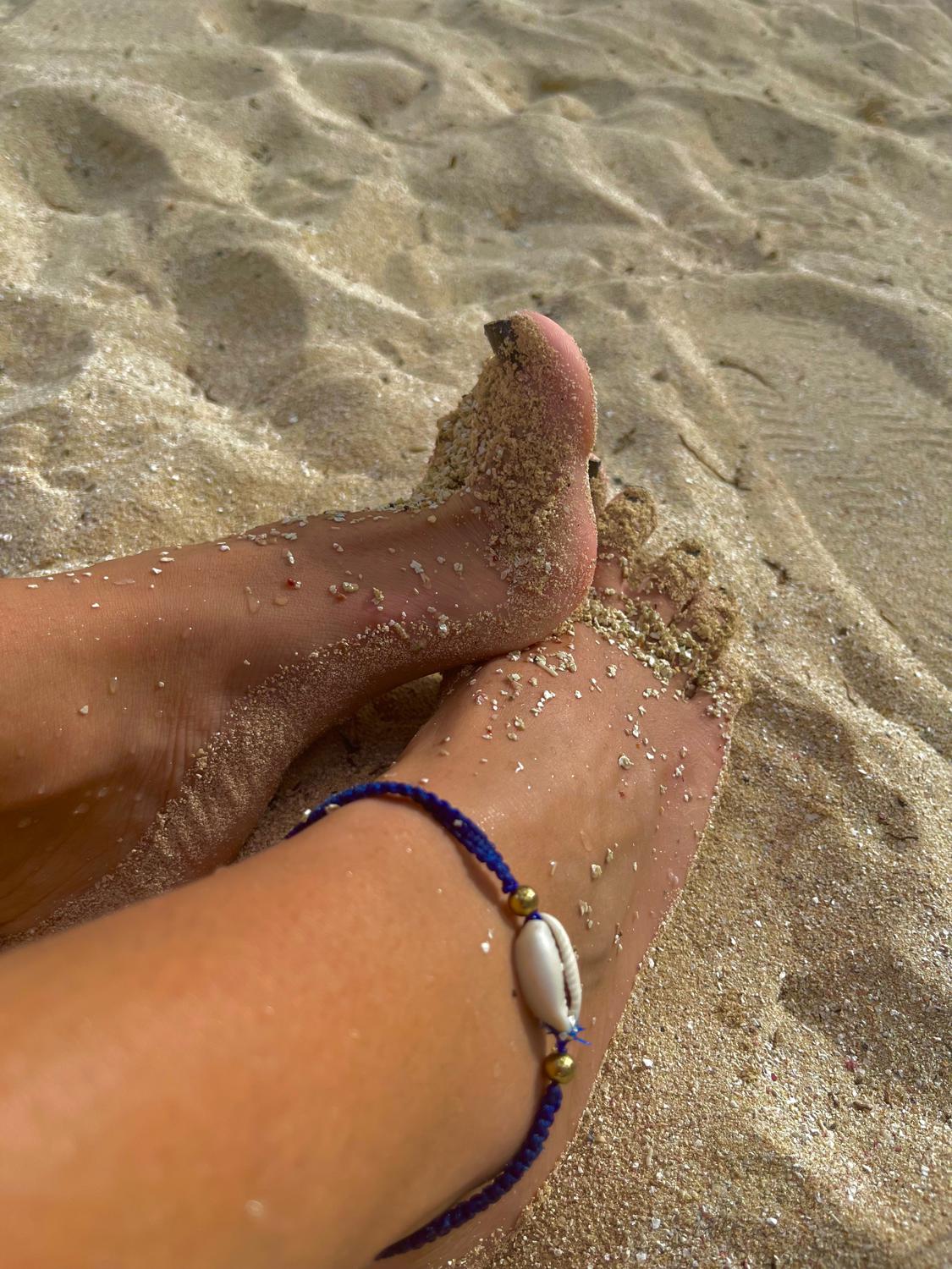 Victoria_dollsfeet's media