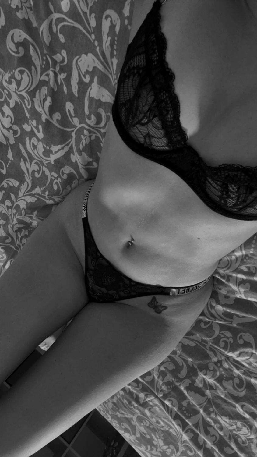 Victoria_privee's media