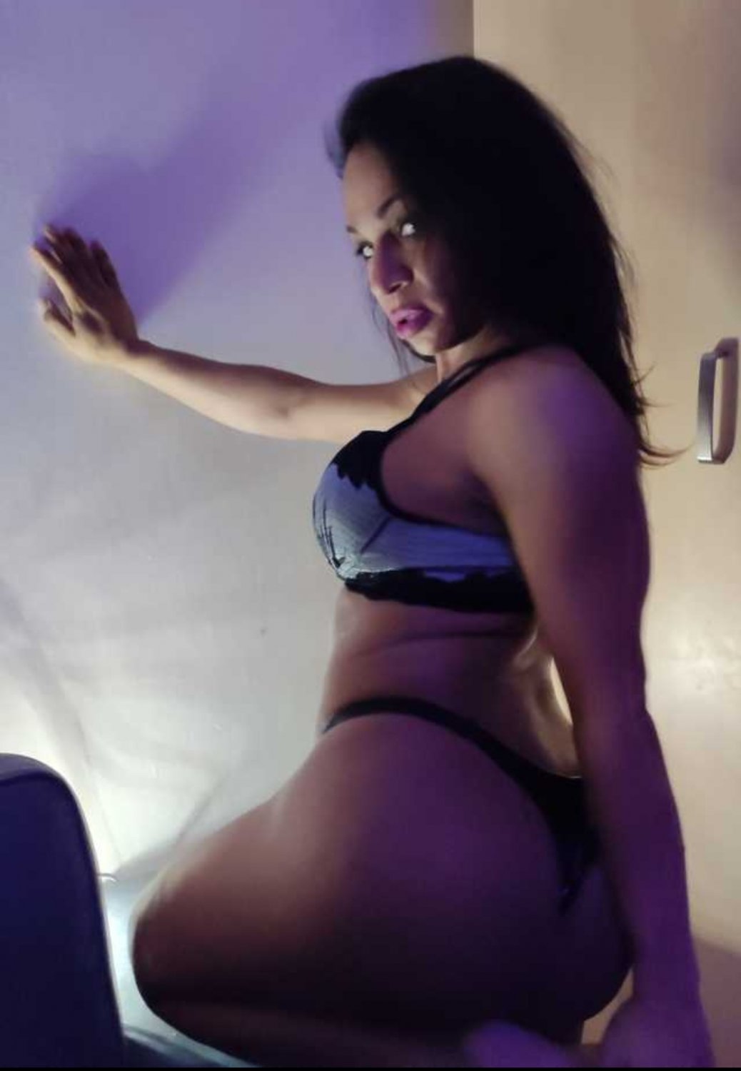 Vivianesoares's media