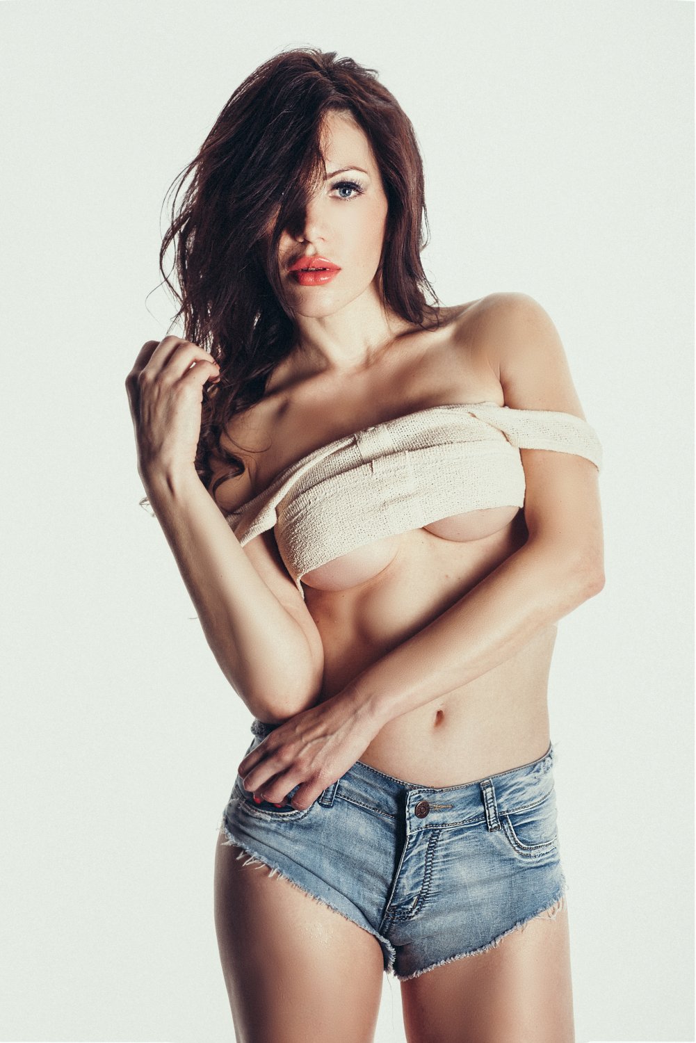 Vivimodel's media