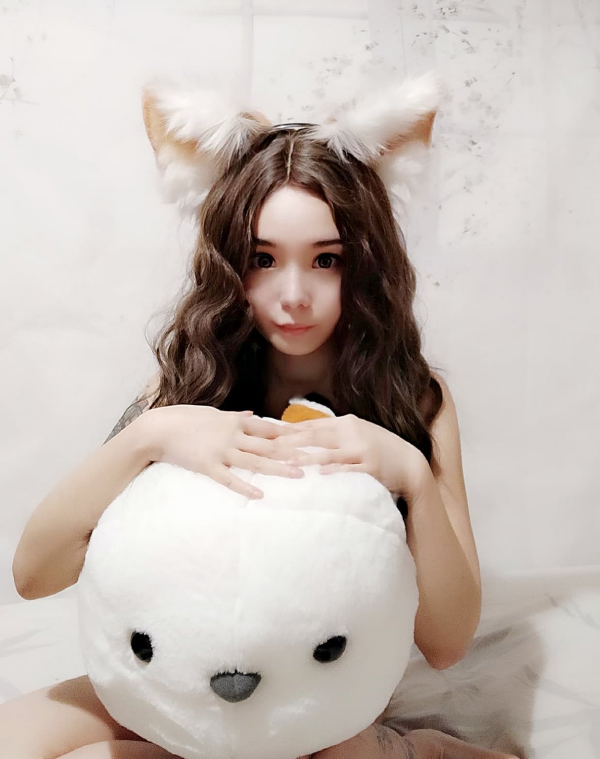Vixenloan's media