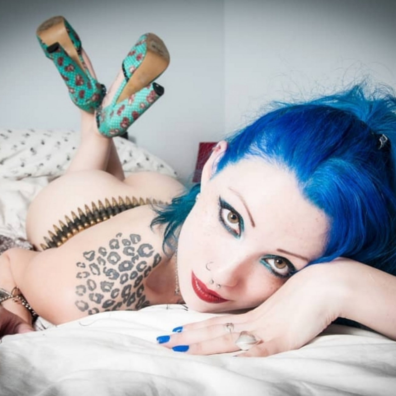 Vulgarkitty's media